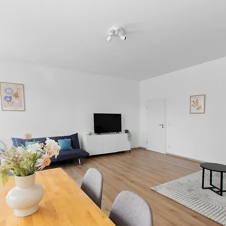 - Neu - Grosse & Gemuetliche 3